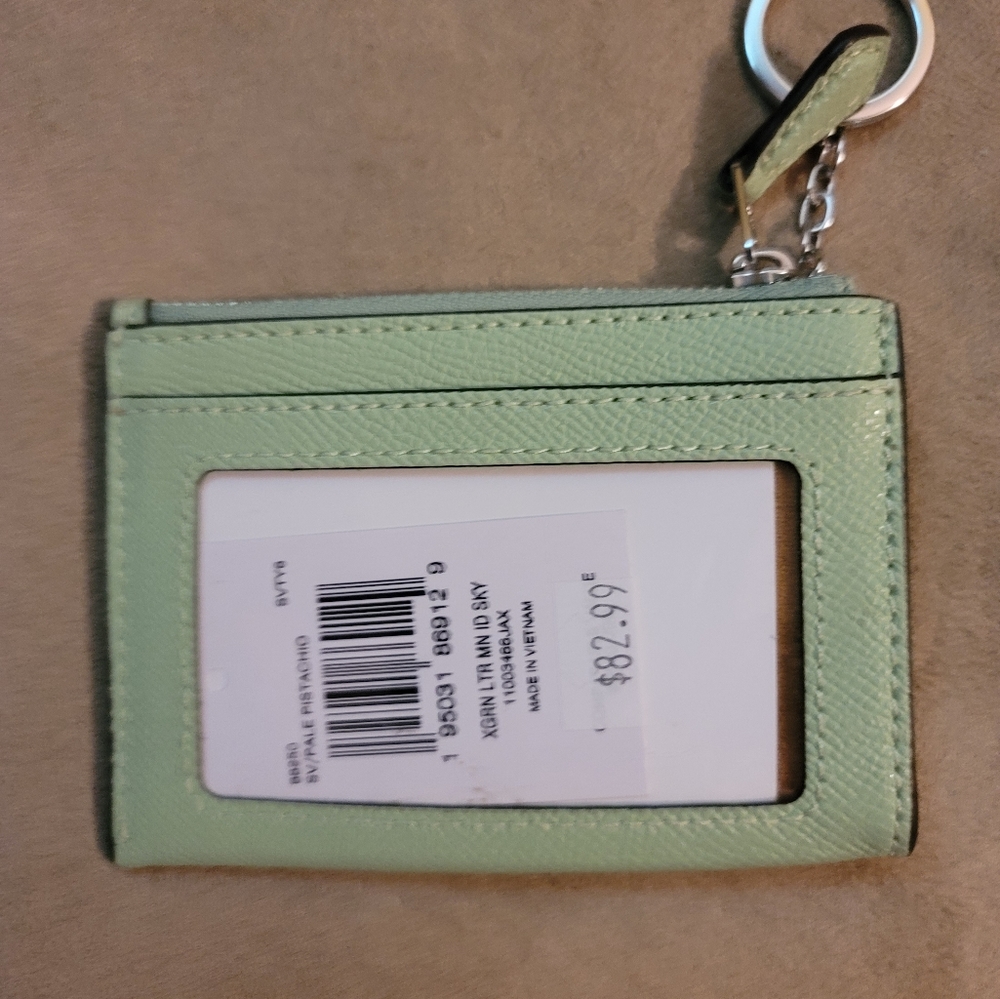 NWT...Coach ID card case - Picture 2 of 5